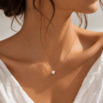 Pendentif fin élégant plaqué or véritable en acier inoxydable revêtement PVD – Image 2